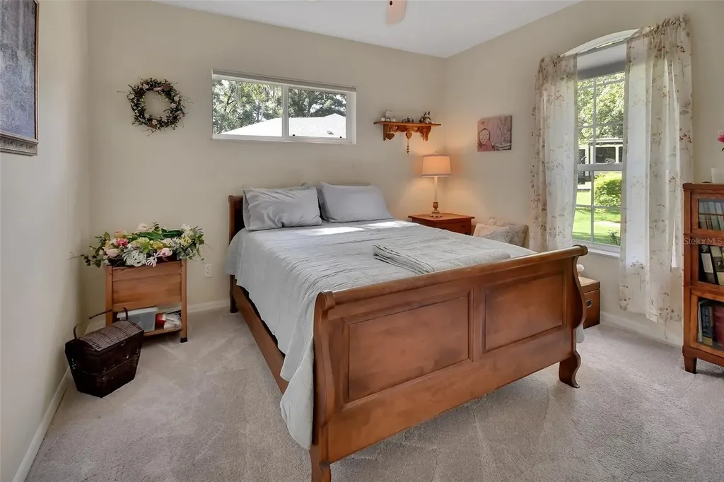1546 E Silver Hammock Deland FL 32720