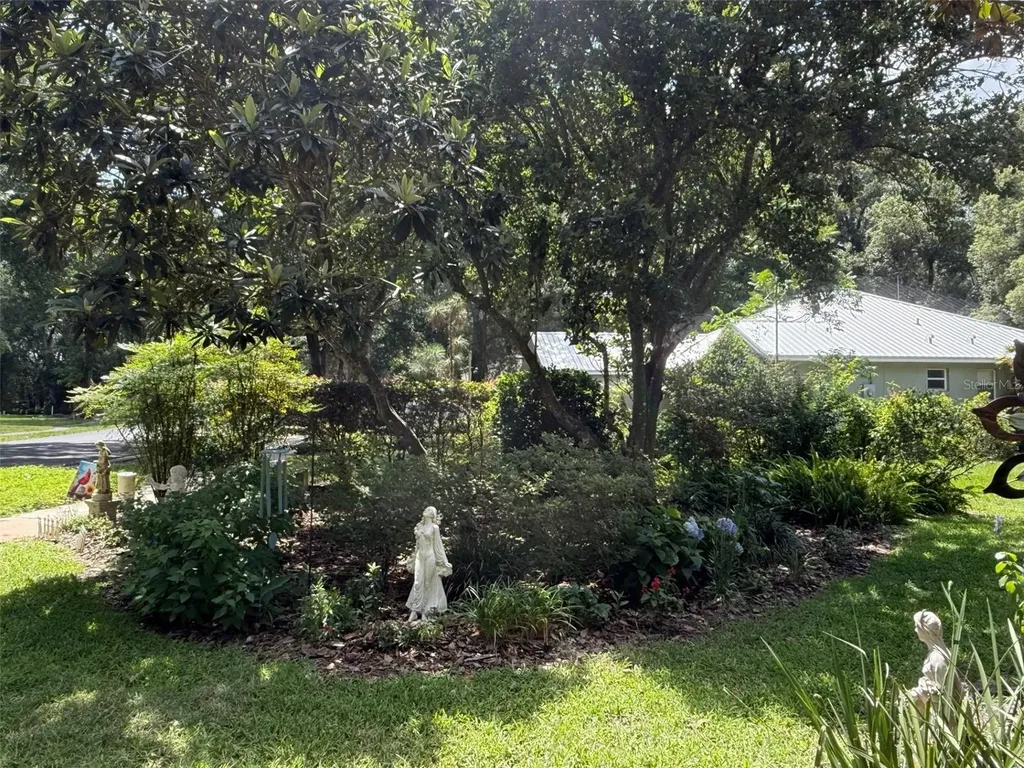 1546 E Silver Hammock Deland FL 32720