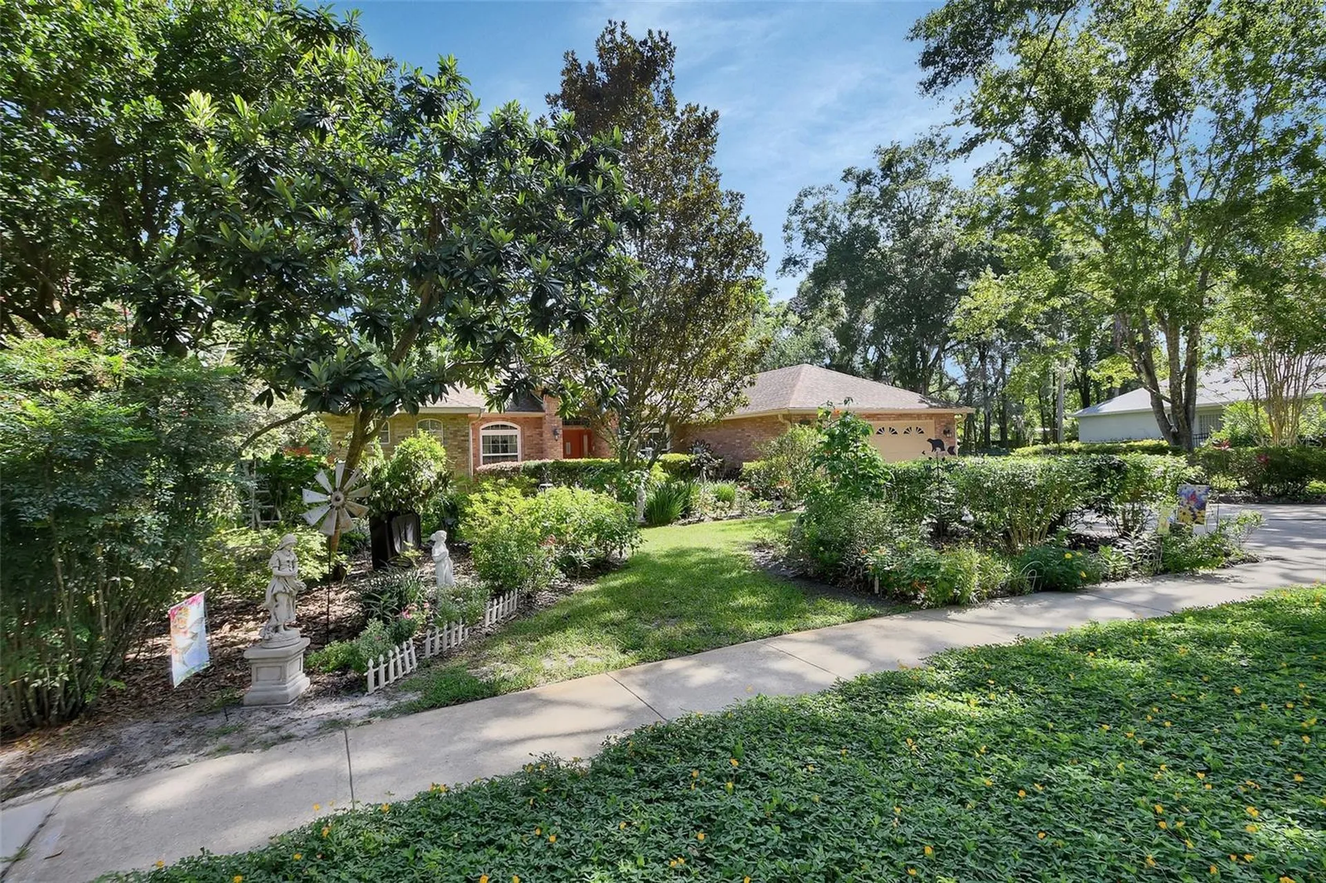 1546 E Silver Hammock Deland FL 32720