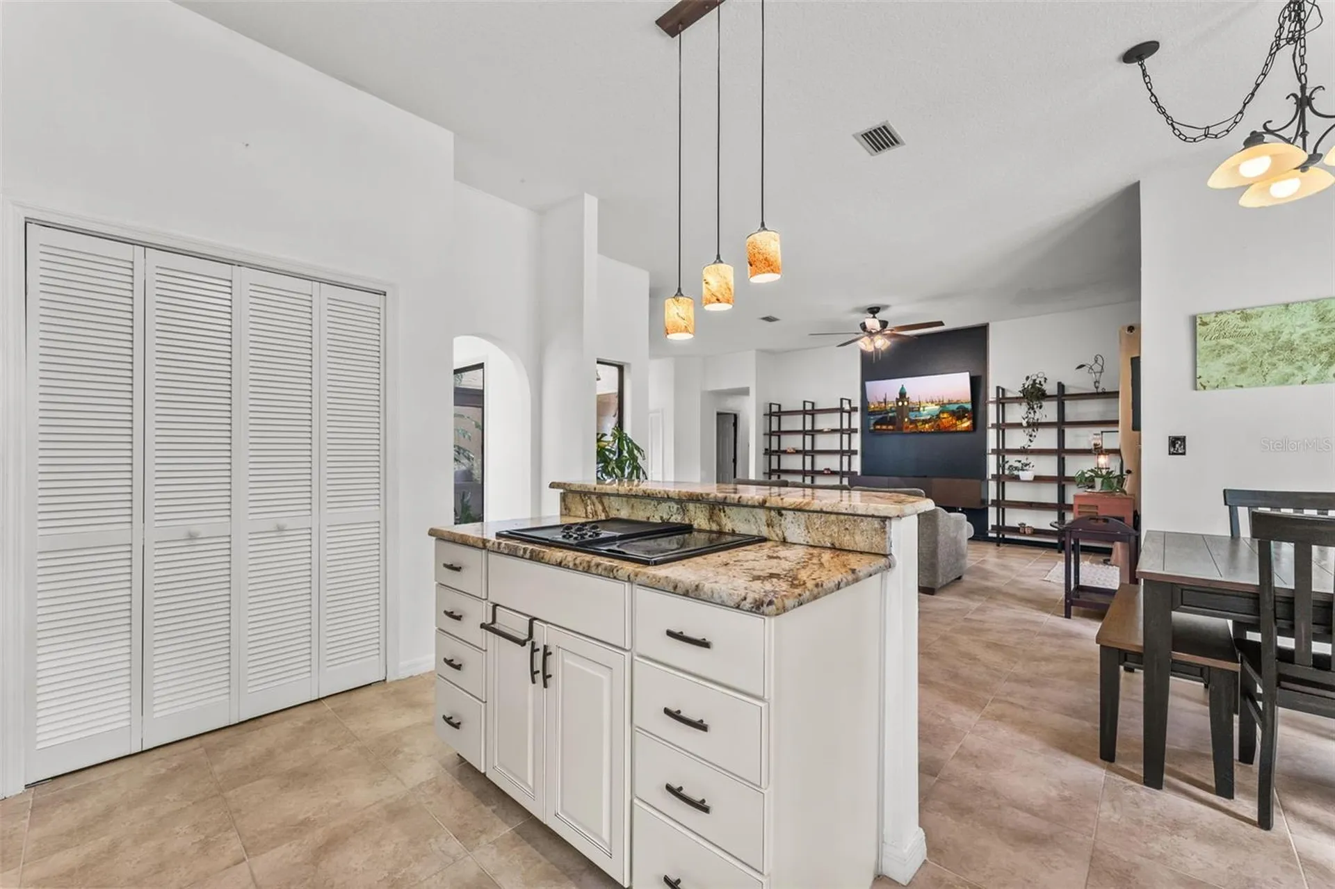 5560 Bob White Trail Mims FL 32754