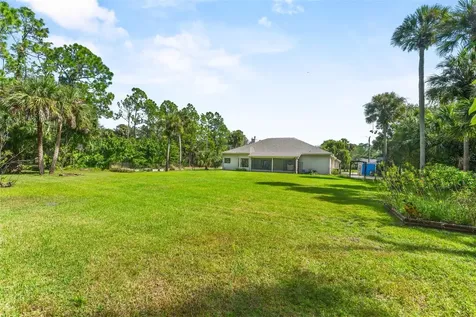5560 Bob White Trail Mims FL 32754