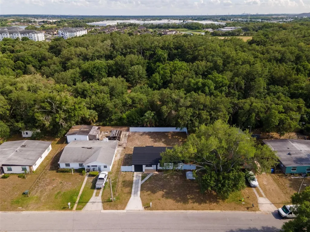 8325 Endive Avenue Tampa FL 33619