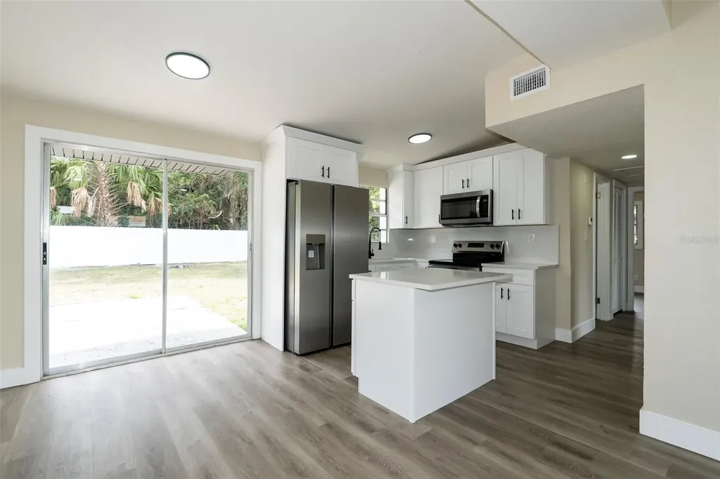 8325 Endive Avenue Tampa FL 33619