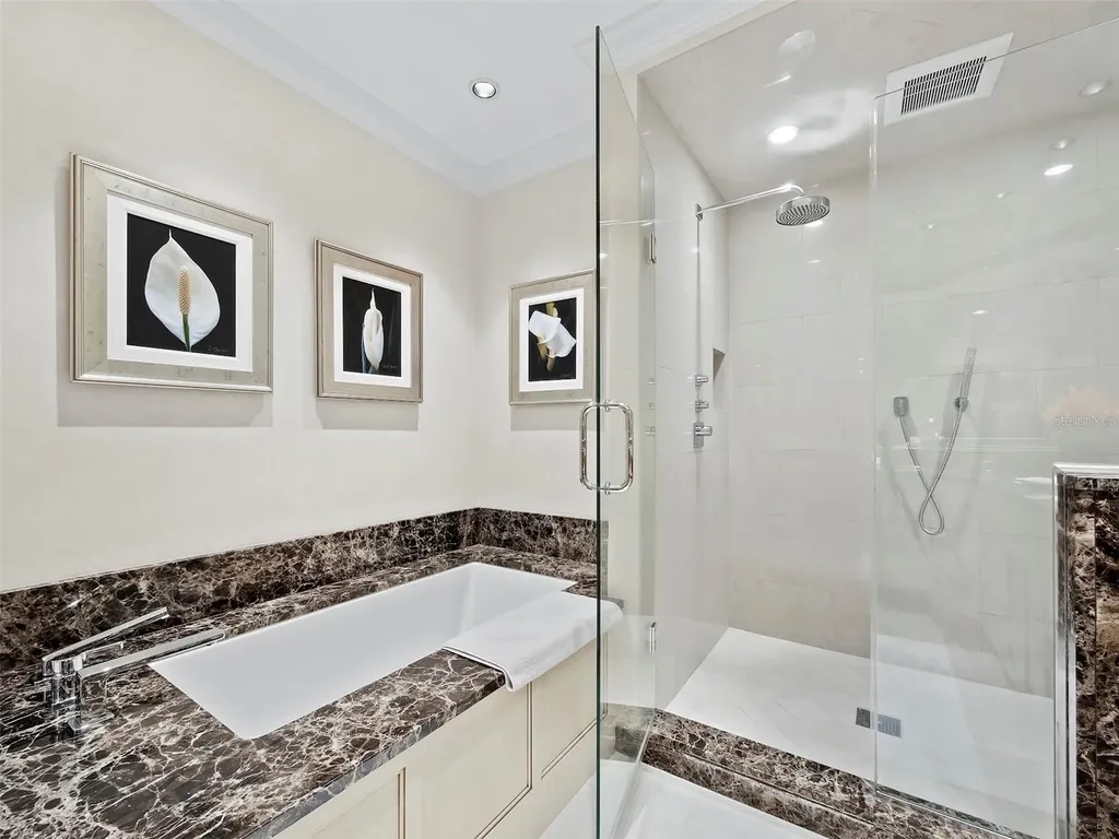 2185 Gulf Of Mexico Drive Longboat Key FL 34228