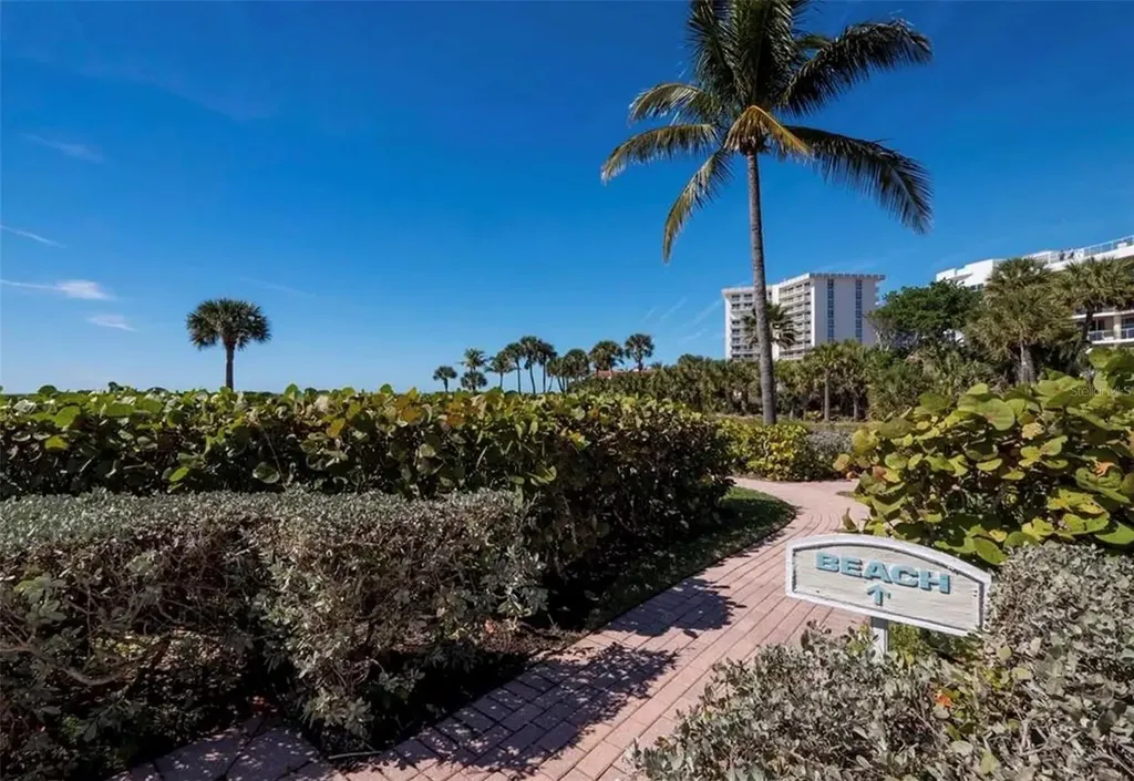 2185 Gulf Of Mexico Drive Longboat Key FL 34228