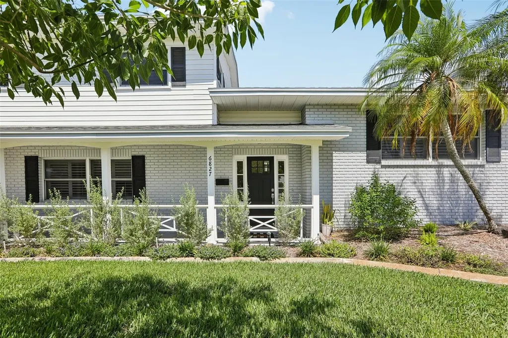 6827 Tequesta Drive Seminole FL 33777