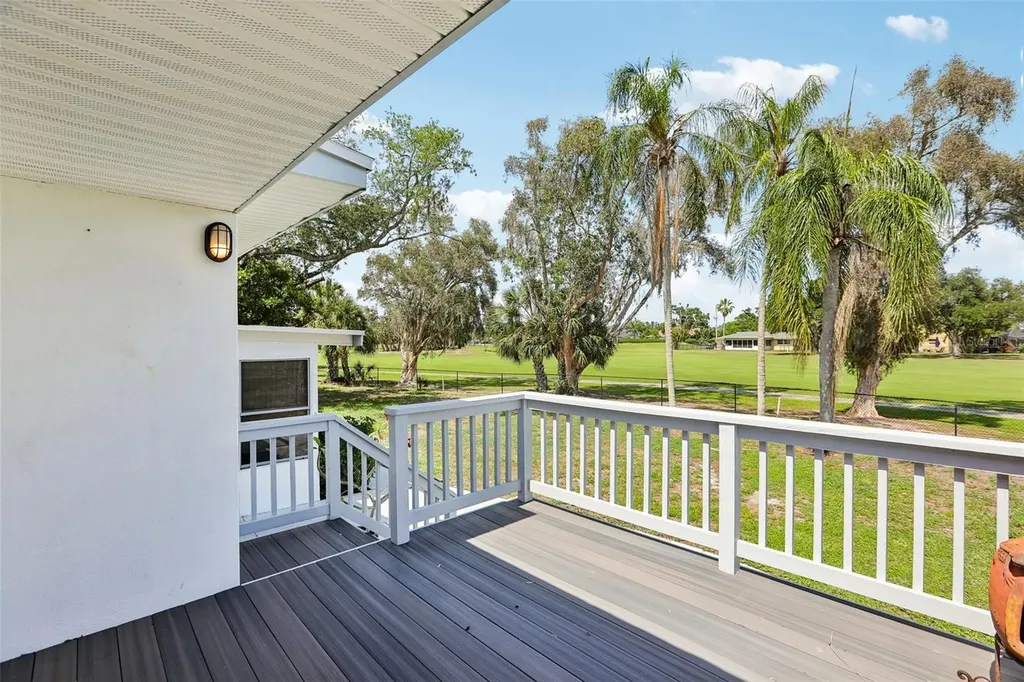6827 Tequesta Drive Seminole FL 33777