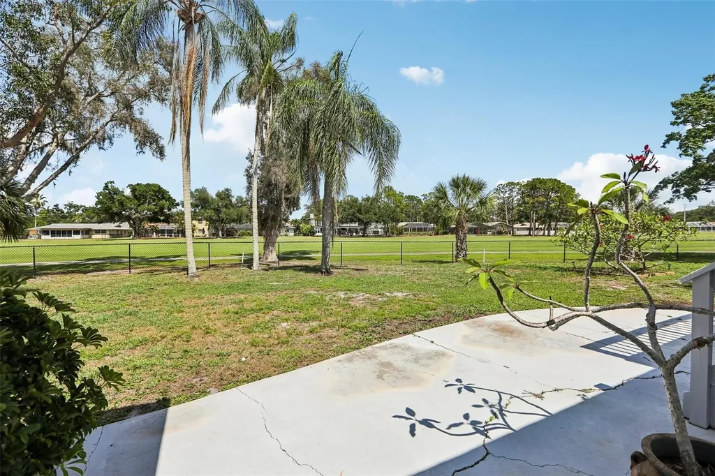 6827 Tequesta Drive Seminole FL 33777