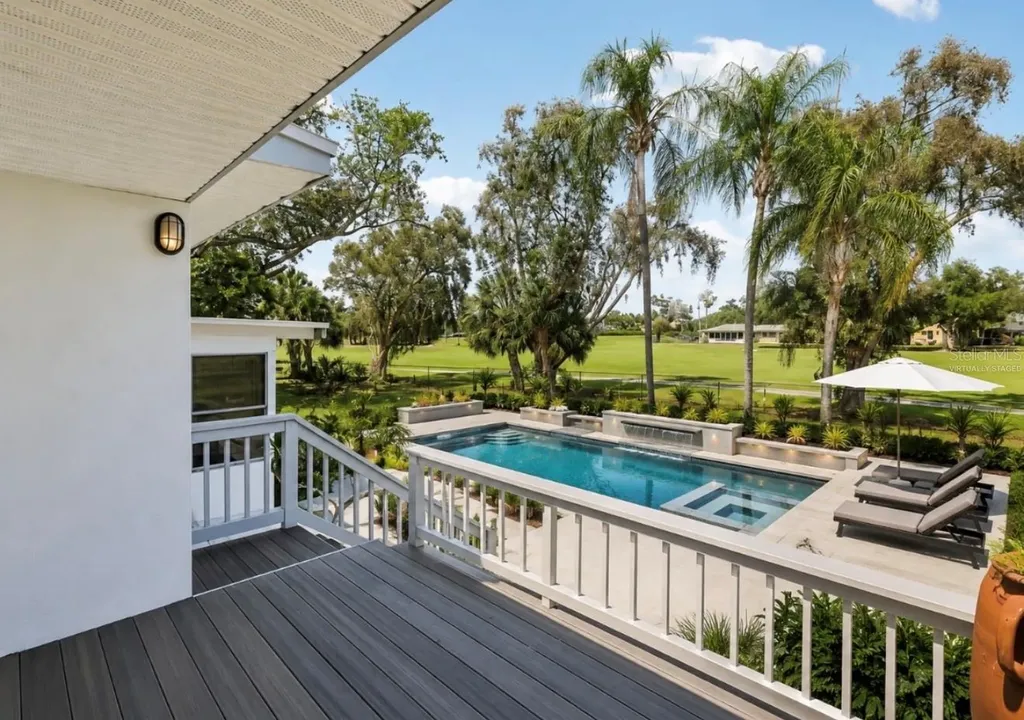 6827 Tequesta Drive Seminole FL 33777
