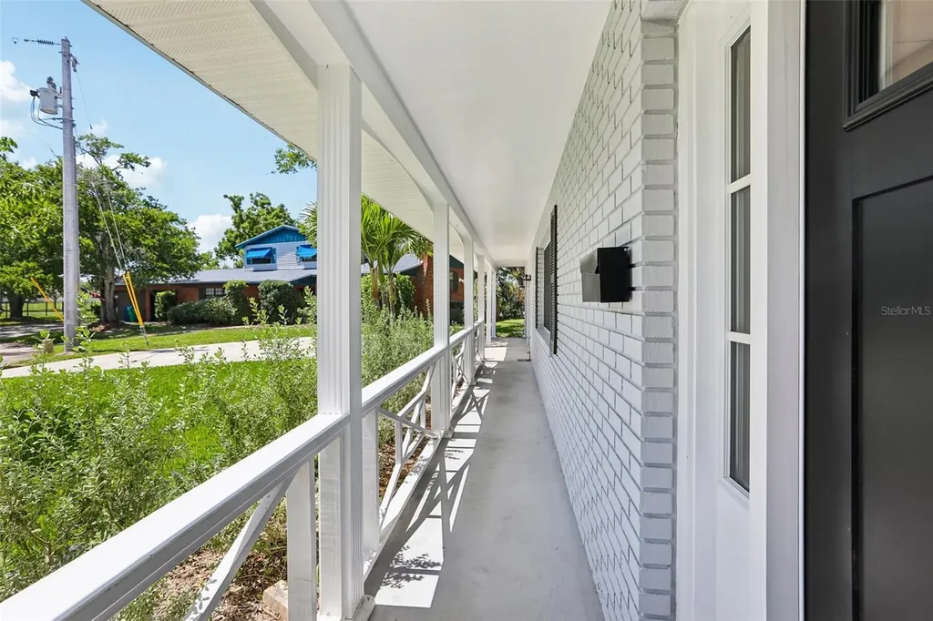 6827 Tequesta Drive Seminole FL 33777
