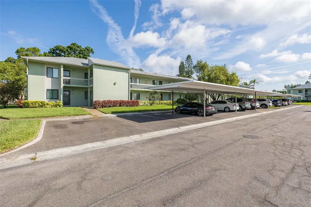 130 Nancy Drive Oldsmar FL 34677