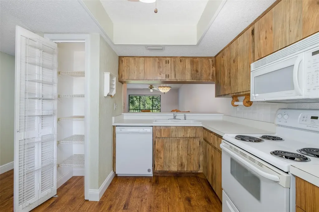 130 Nancy Drive Oldsmar FL 34677