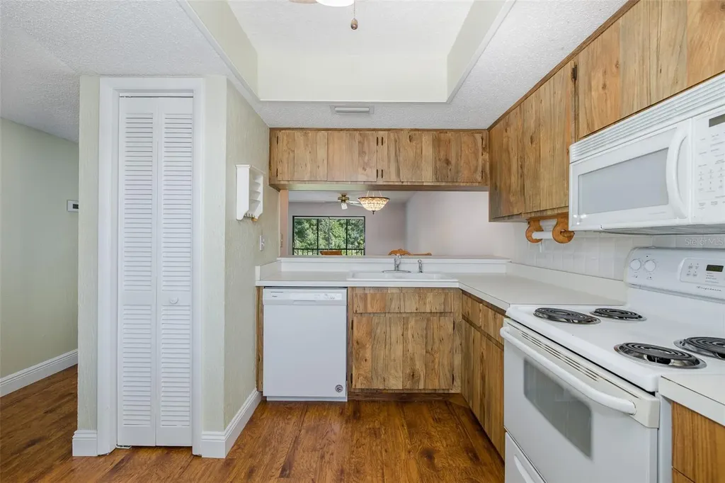 130 Nancy Drive Oldsmar FL 34677