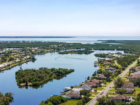 9050 Caloosa Drive Venice FL 34293