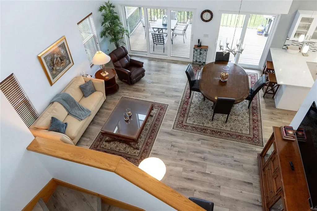 2424 Bay Drive Bradenton FL 34207