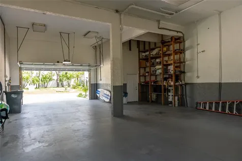 2424 Bay Drive Bradenton FL 34207