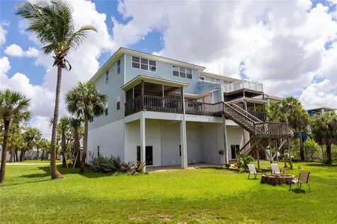 2424 Bay Drive Bradenton FL 34207