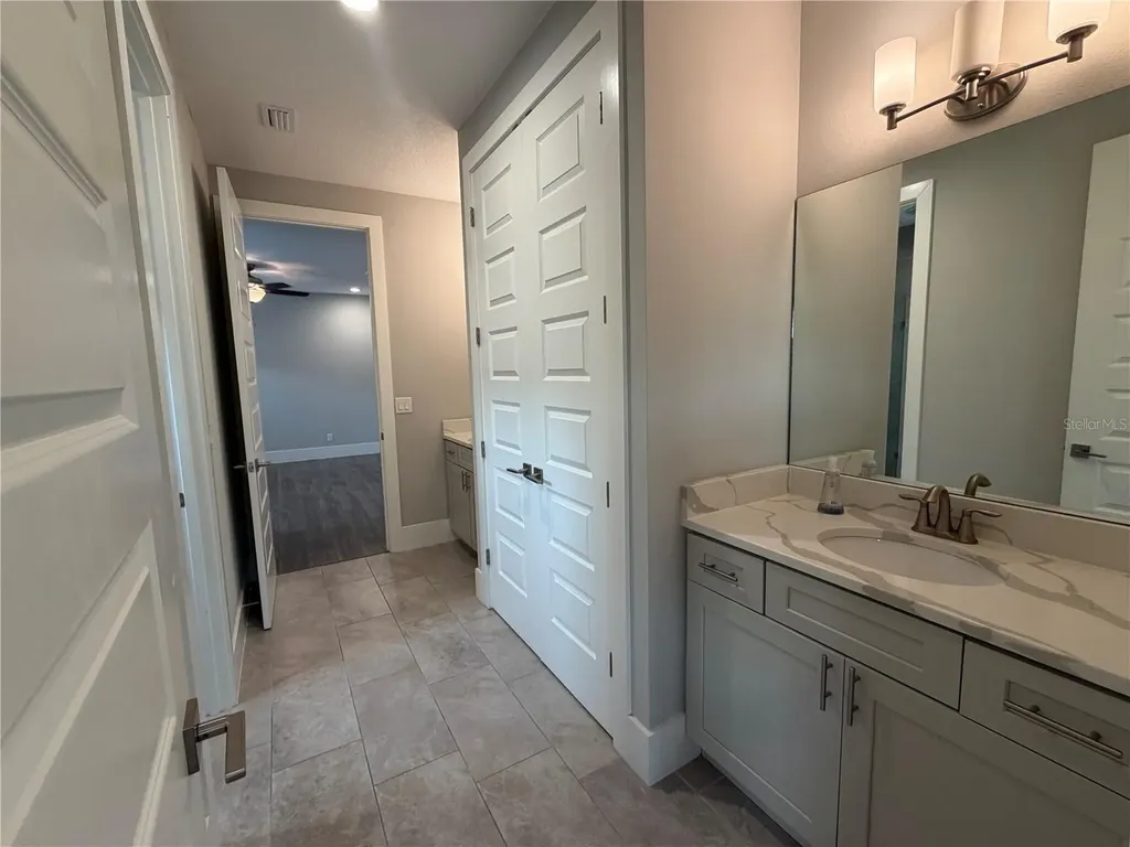 200 E Grant Street Orlando FL 32806