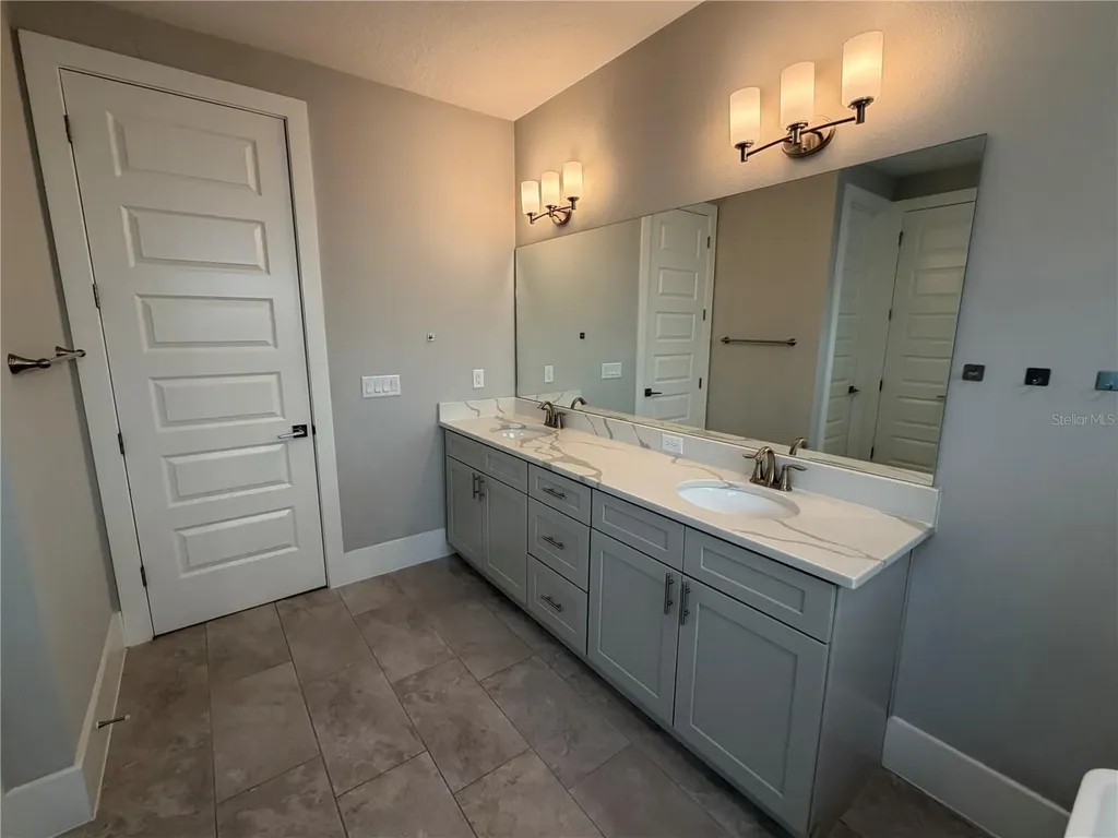 200 E Grant Street Orlando FL 32806