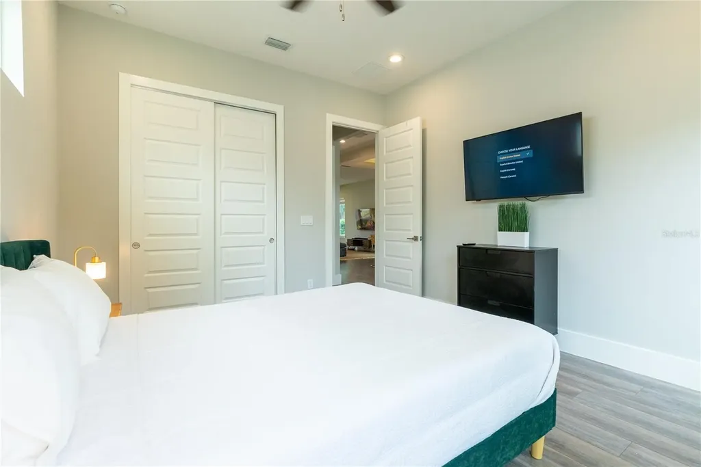 200 E Grant Street Orlando FL 32806