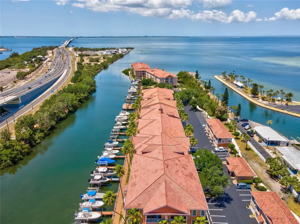 5000 Culbreath Key Way Tampa FL 33611