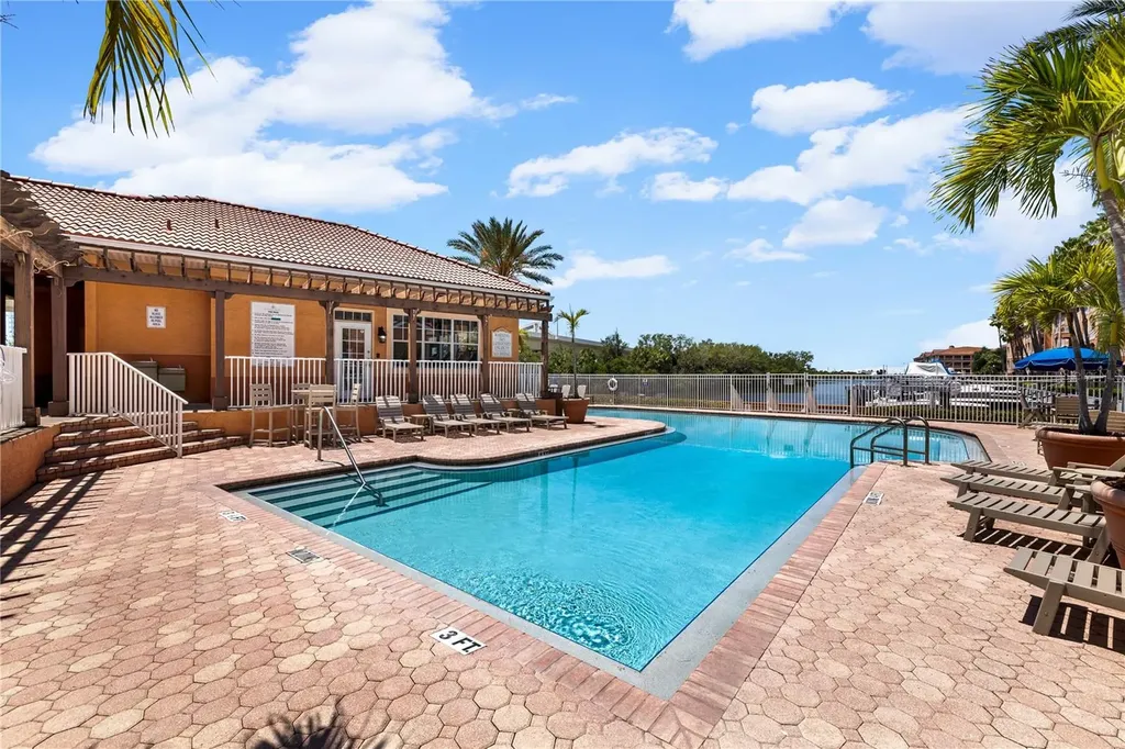5000 Culbreath Key Way Tampa FL 33611