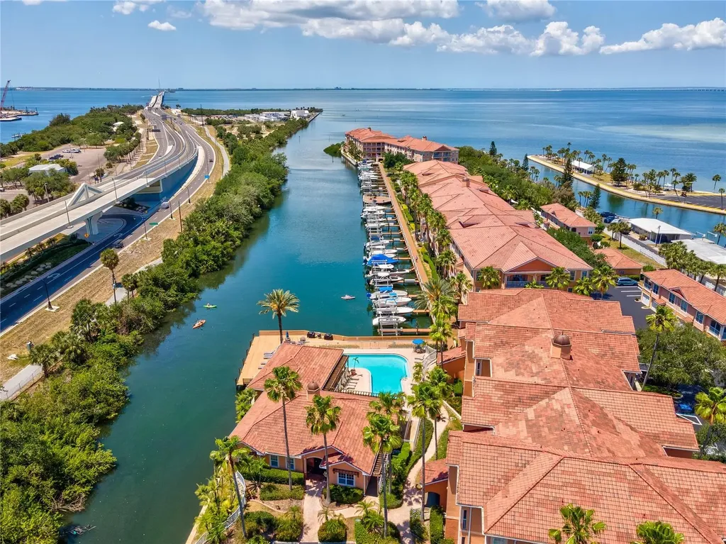 5000 Culbreath Key Way Tampa FL 33611