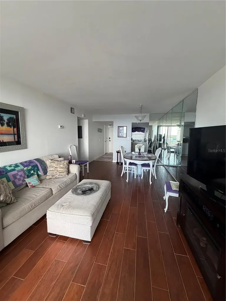 9 Forbes Place Dunedin FL 34698