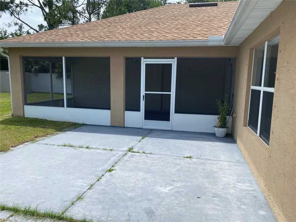 8 Renworth Palm Coast FL 32164