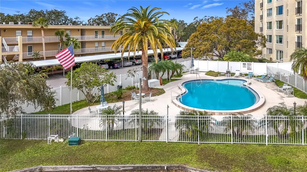 225 Country Club Drive Largo FL 33771