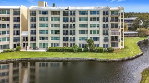 225 Country Club Drive Largo FL 33771