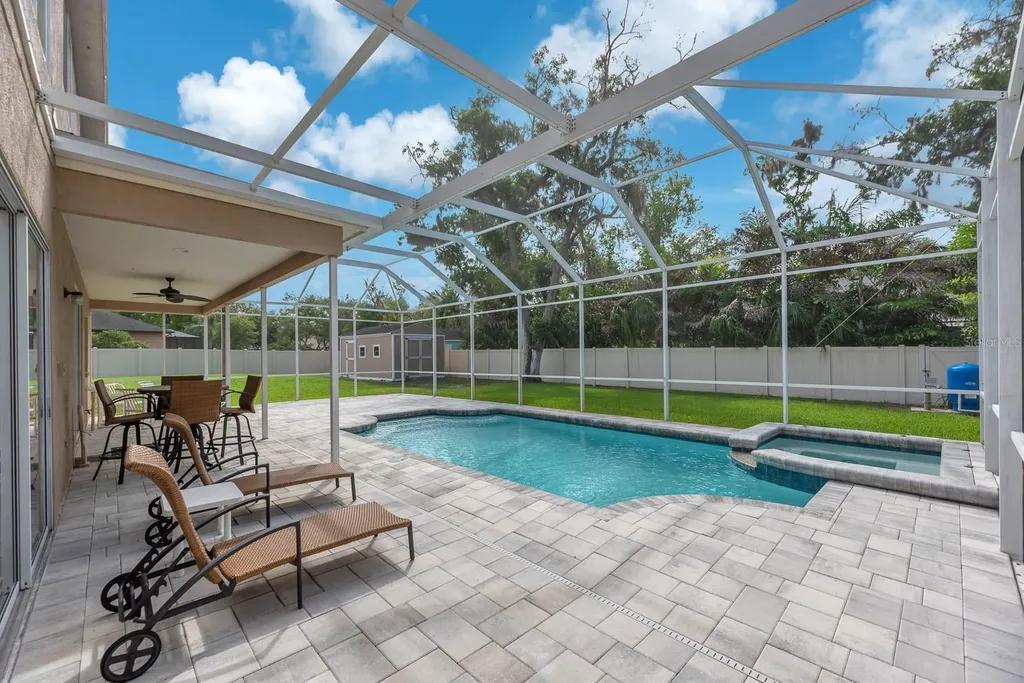 8805 Cross Landing Lane Riverview FL 33578