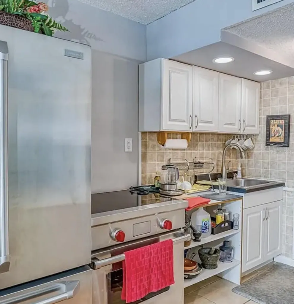 4750 Cove Circle St Petersburg FL 33708
