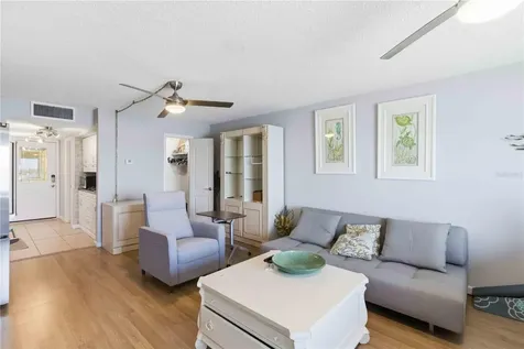 4750 Cove Circle St Petersburg FL 33708