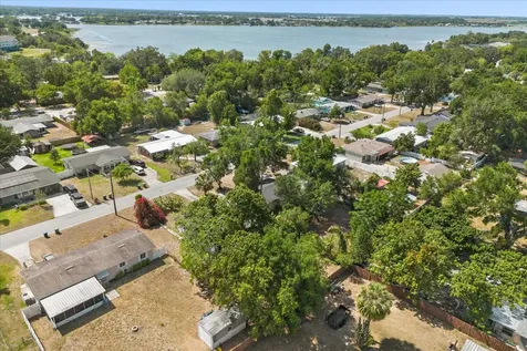 2014 10th Street NW Winter Haven FL 33881