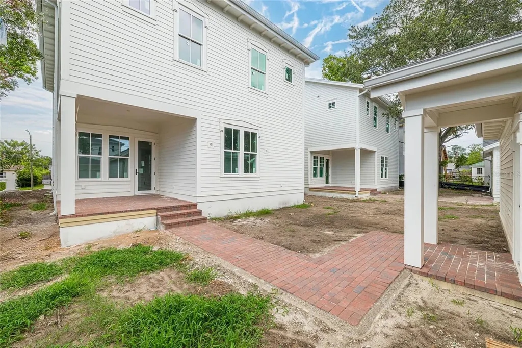 5326 7th Avenue N St Petersburg FL 33710