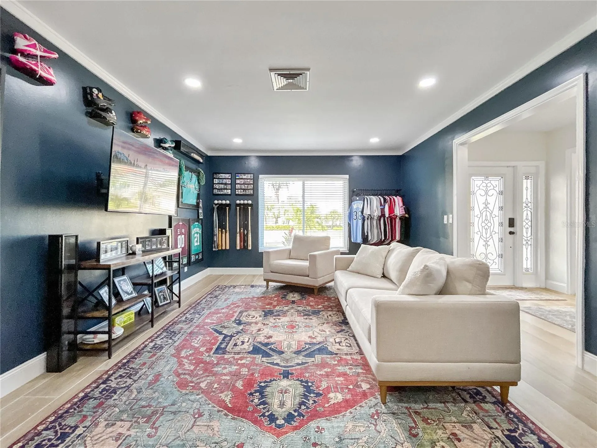 5853 Leeland Street S St Petersburg FL 33715