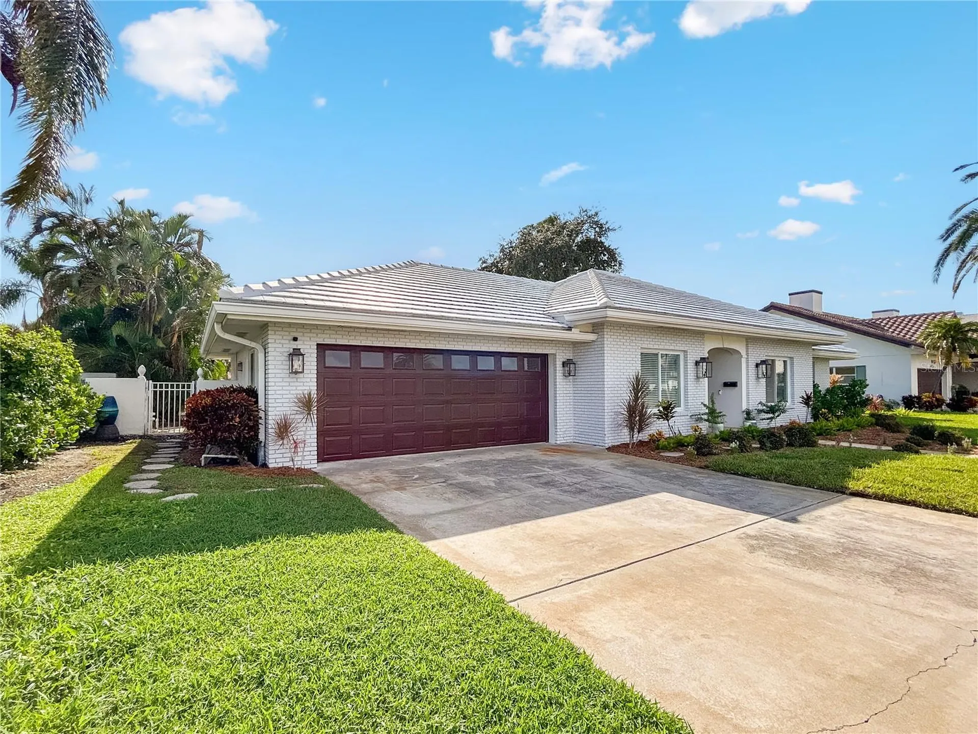 5853 Leeland Street S St Petersburg FL 33715