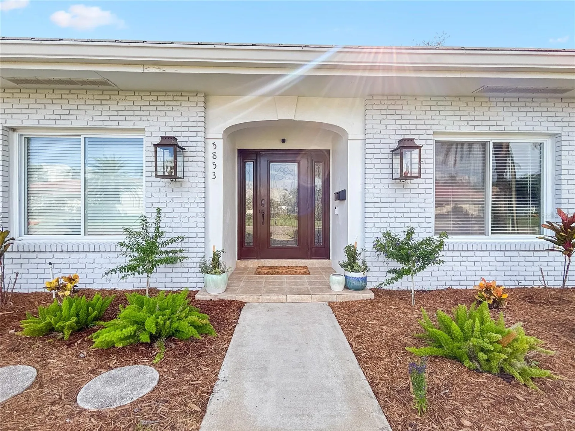 5853 Leeland Street S St Petersburg FL 33715