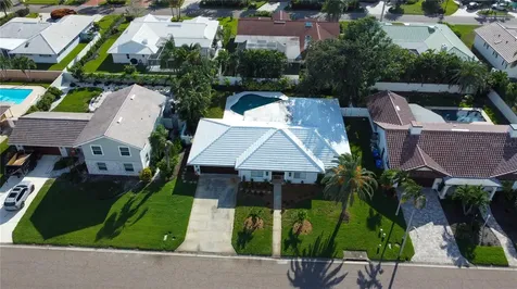 5853 Leeland Street S St Petersburg FL 33715