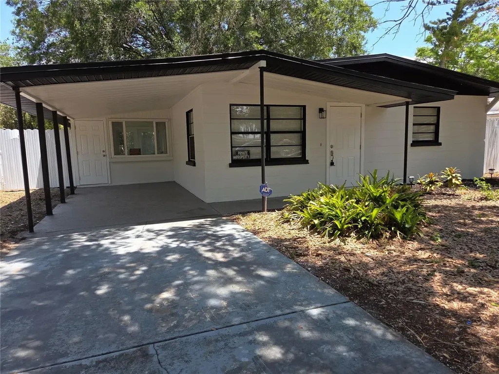 419 32nd Avenue E Bradenton FL 34208