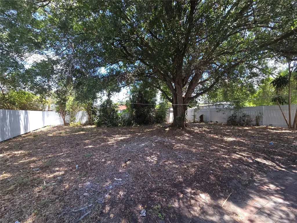 419 32nd Avenue E Bradenton FL 34208