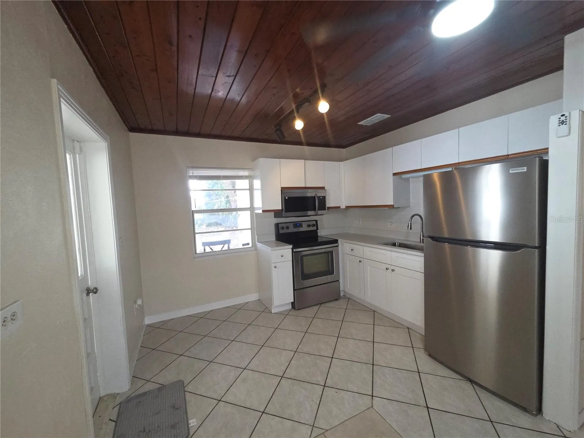 419 32nd Avenue E Bradenton FL 34208