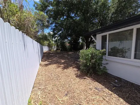 419 32nd Avenue E Bradenton FL 34208