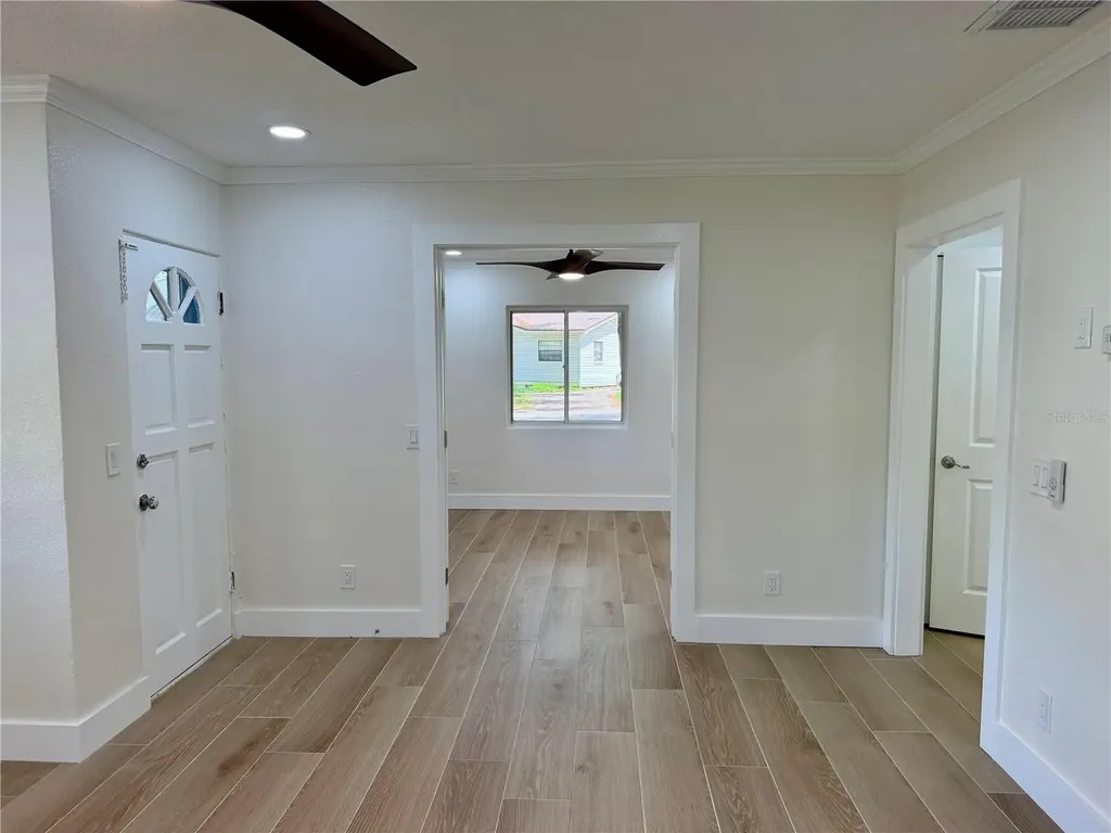301 S Seminole Avenue Minneola FL 34715