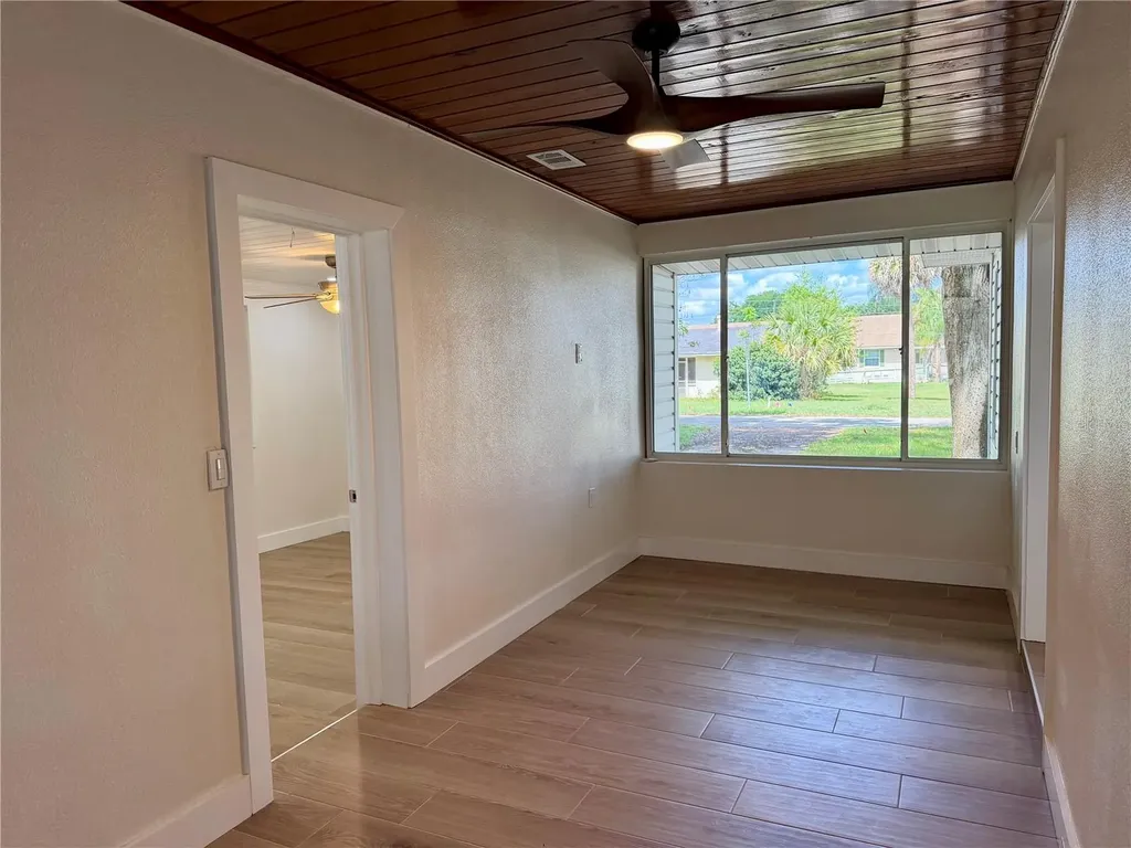 301 S Seminole Avenue Minneola FL 34715