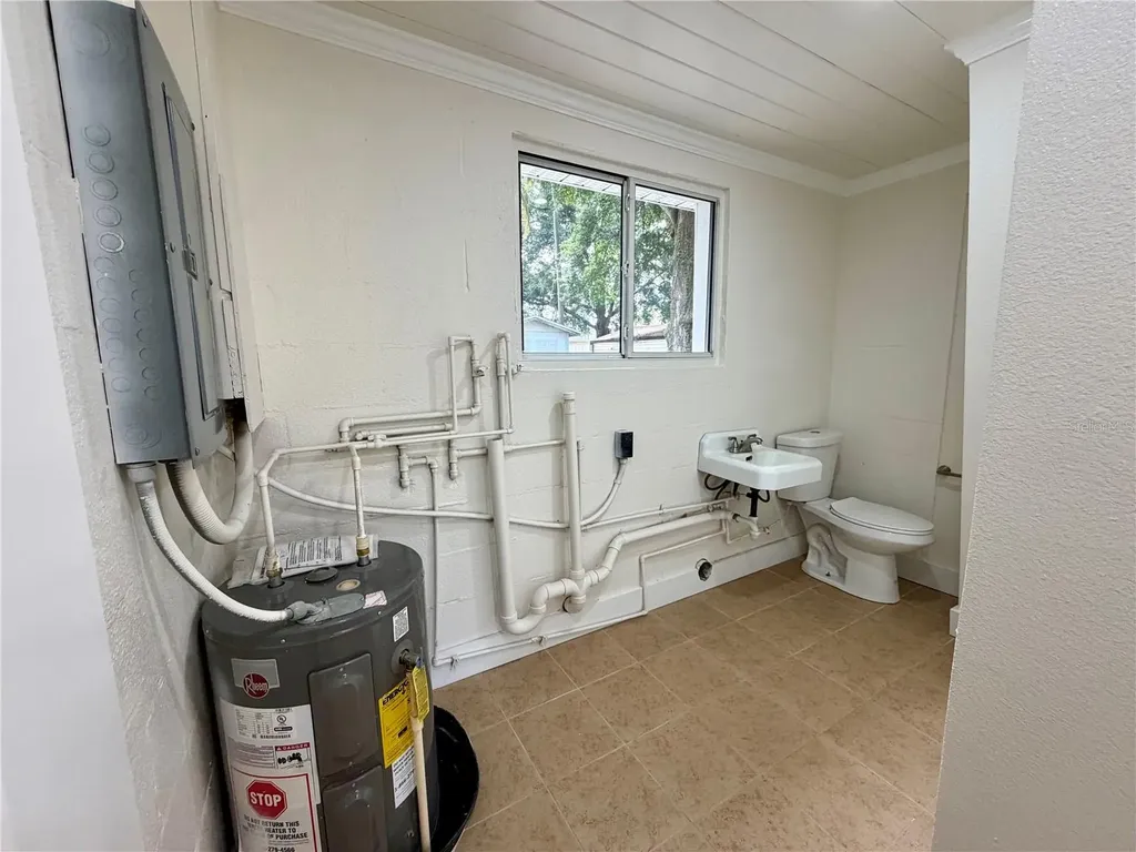 301 S Seminole Avenue Minneola FL 34715