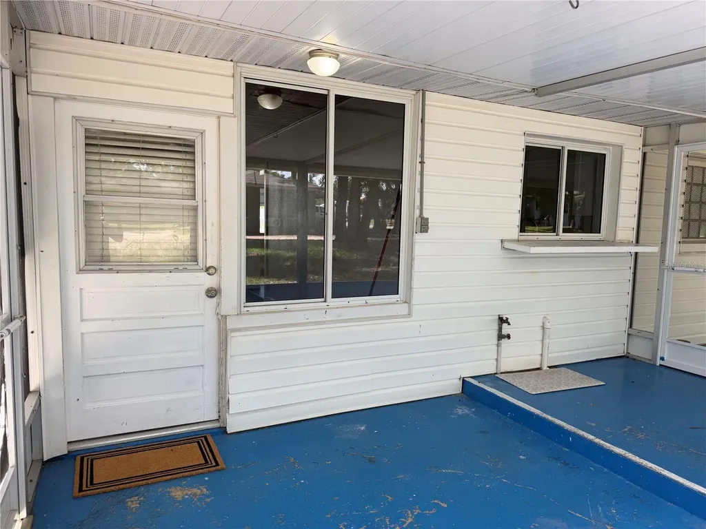 301 S Seminole Avenue Minneola FL 34715