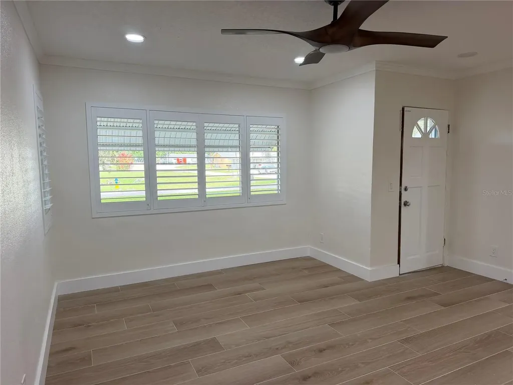 301 S Seminole Avenue Minneola FL 34715