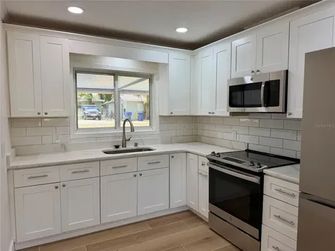 301 S Seminole Avenue Minneola FL 34715